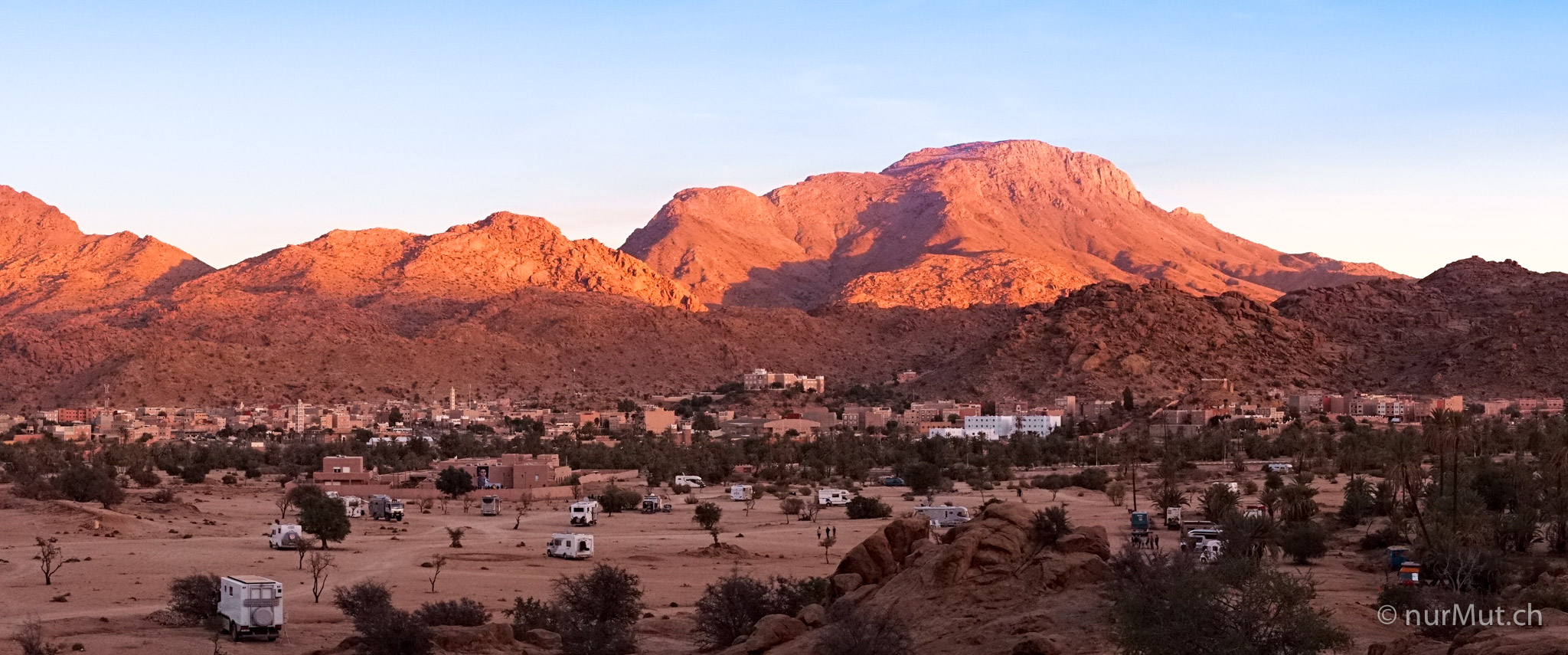 marokkanische Berber-tafraoute-sonnenuntergang-wohnmobil