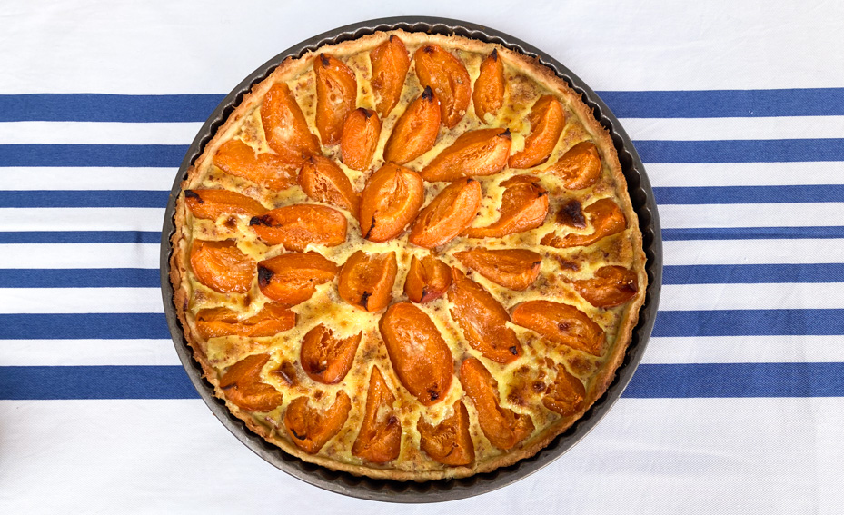 Maries aprikosenfladen-aprikosenfladen-höhlengereift-pathologenkochbuch-obstkuchen-aprikosenwähe