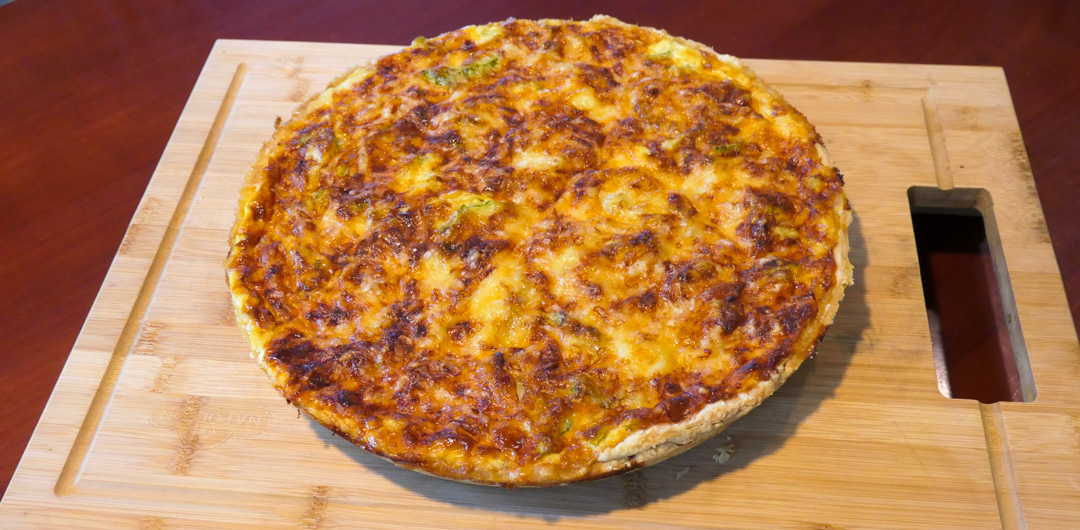 zucchini-quiche-zucchetti quiche-zucchettifladen-chäsfladen-mit-zucchetti-höhlengereift